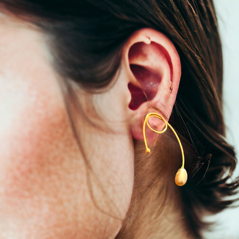 Sculptural Pearls - Handmade Freshwater Pearls Gold-plated Earrings