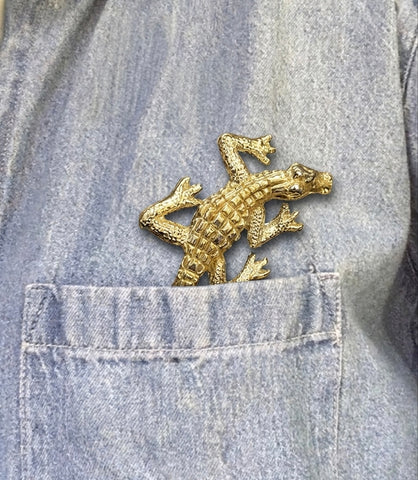 ALLIGATOR IS COMING - GENUINE VINTAGE GOLDTONE BROOCH