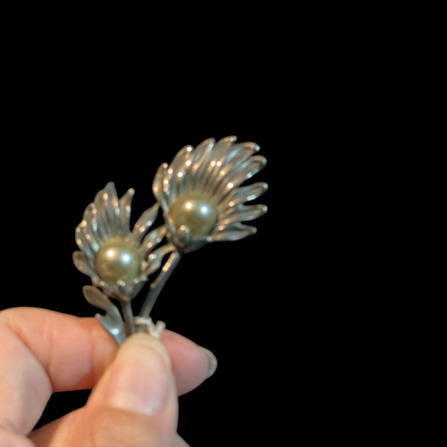 Twin Stalks Silvertone Vintage Brooch