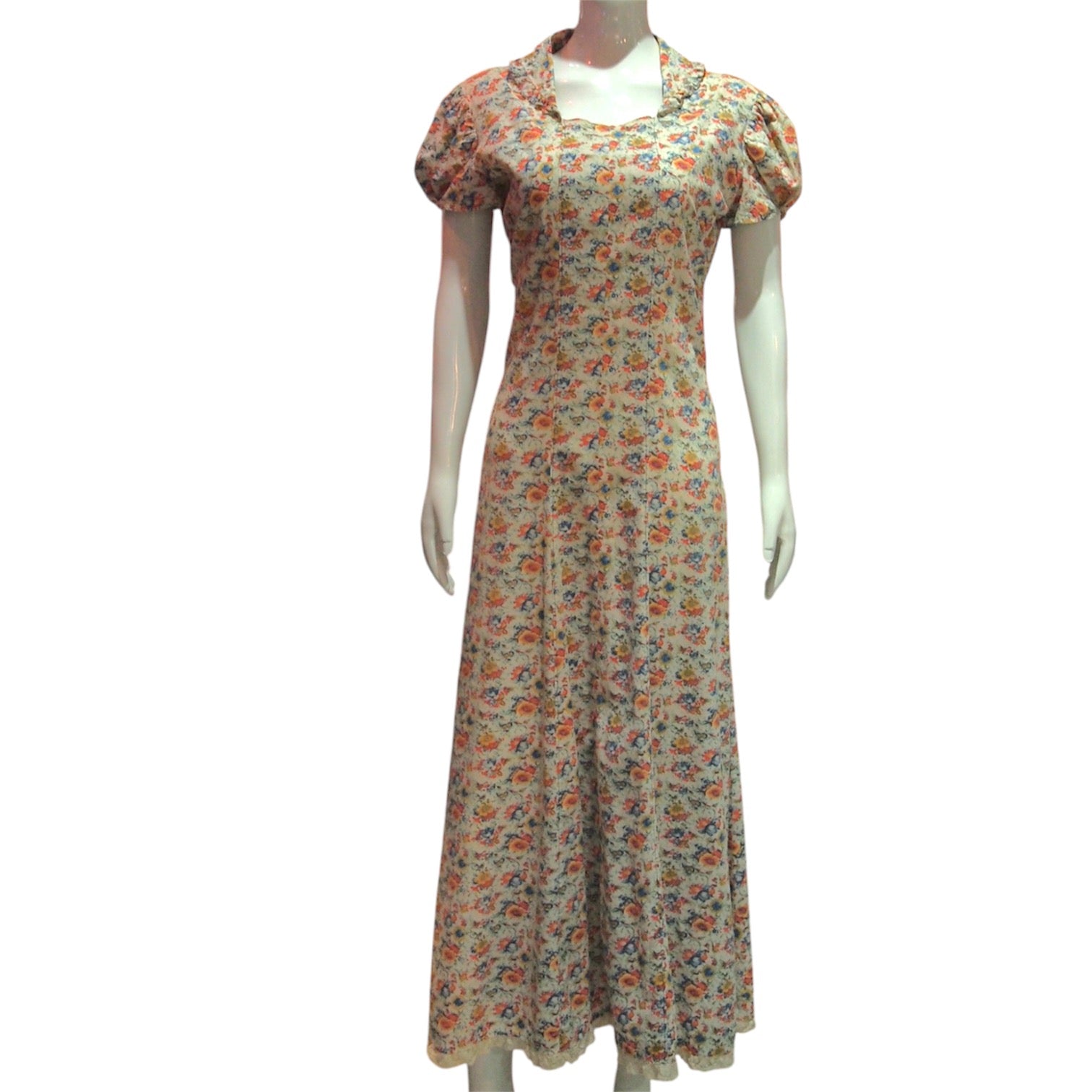 Wildflower Cottage - Vintage 1970s Wavy Collar Lace Trimmed Maxi Dress