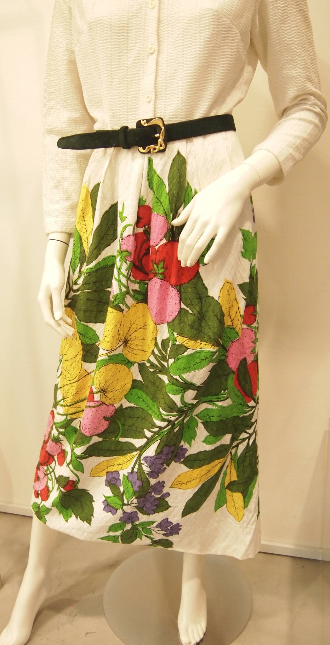 WELCOME TO MY GARDEN  VINTAGE DRESS