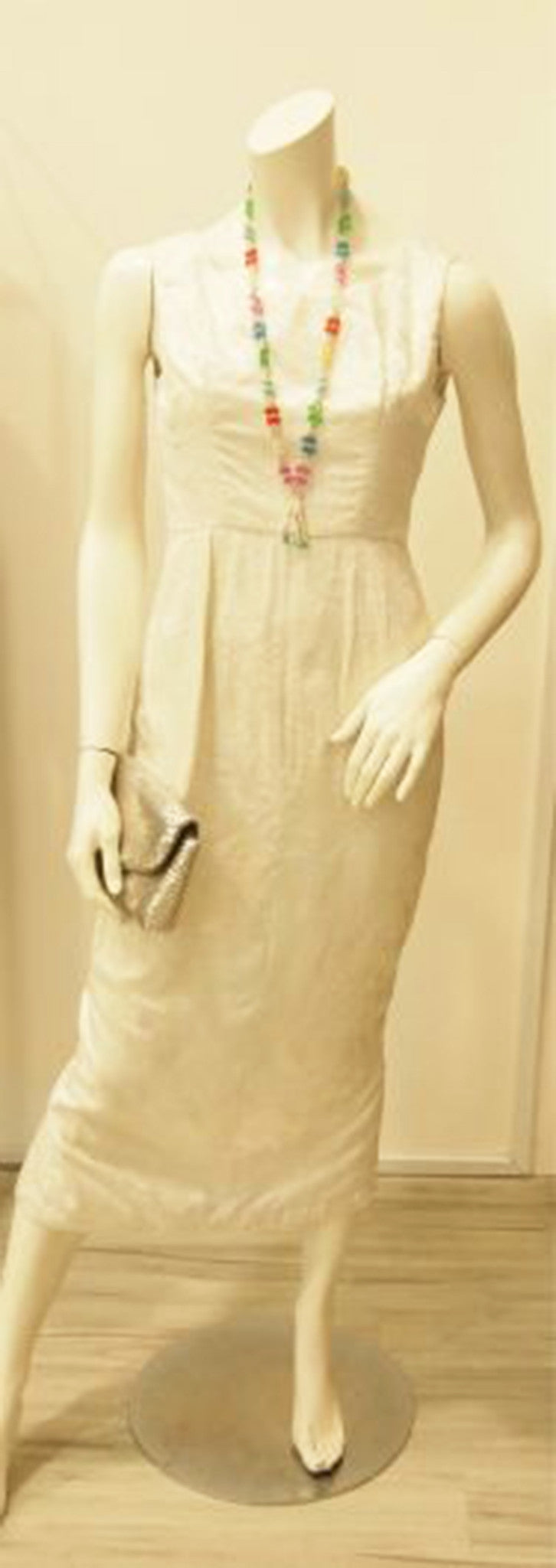 Wiggle Room White Brocade Vintage Dress