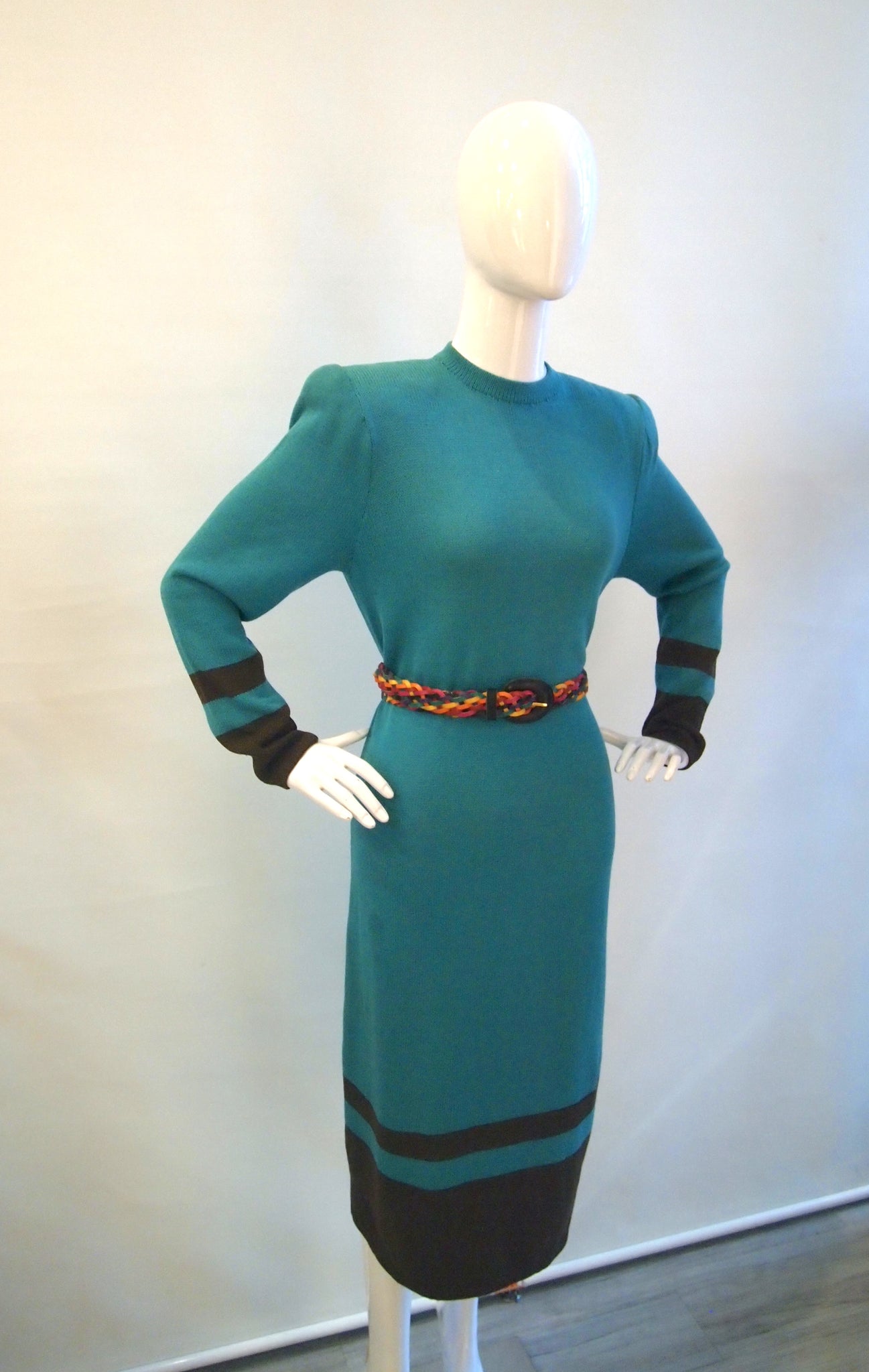 Vintage St. John turquoise green wool knit dress with brown trim | Deja Vu Vintage Vintage St. John turquoise green wool knit dress with brown trim | Deja Vu Vintage